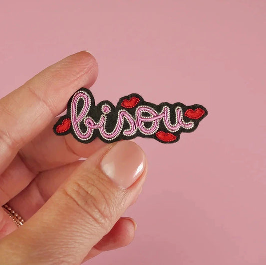 Broche Bisou