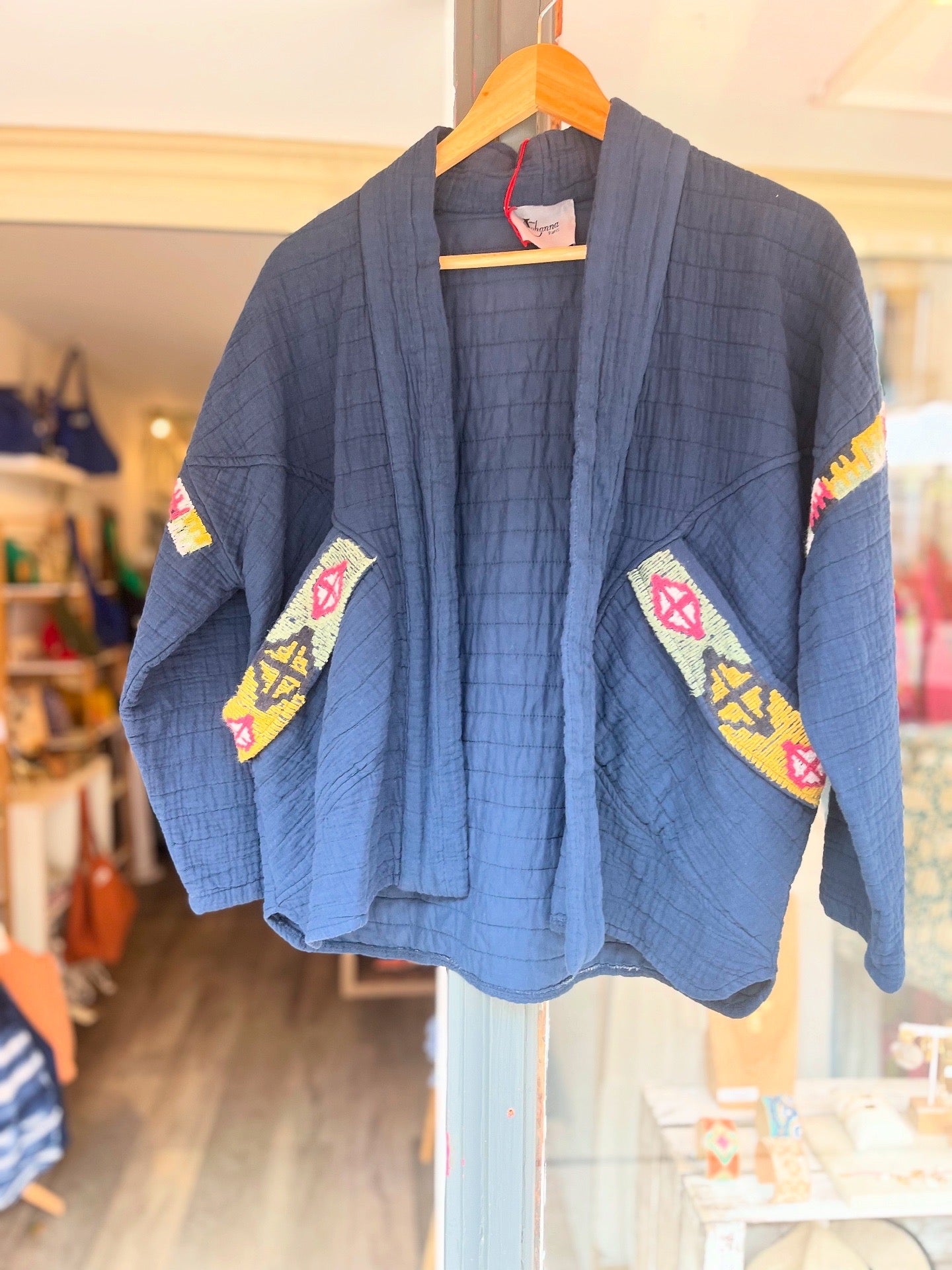 Veste matelassée brodée